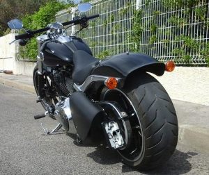 Sacoche Myleatherbikes Softail Breakout (74)